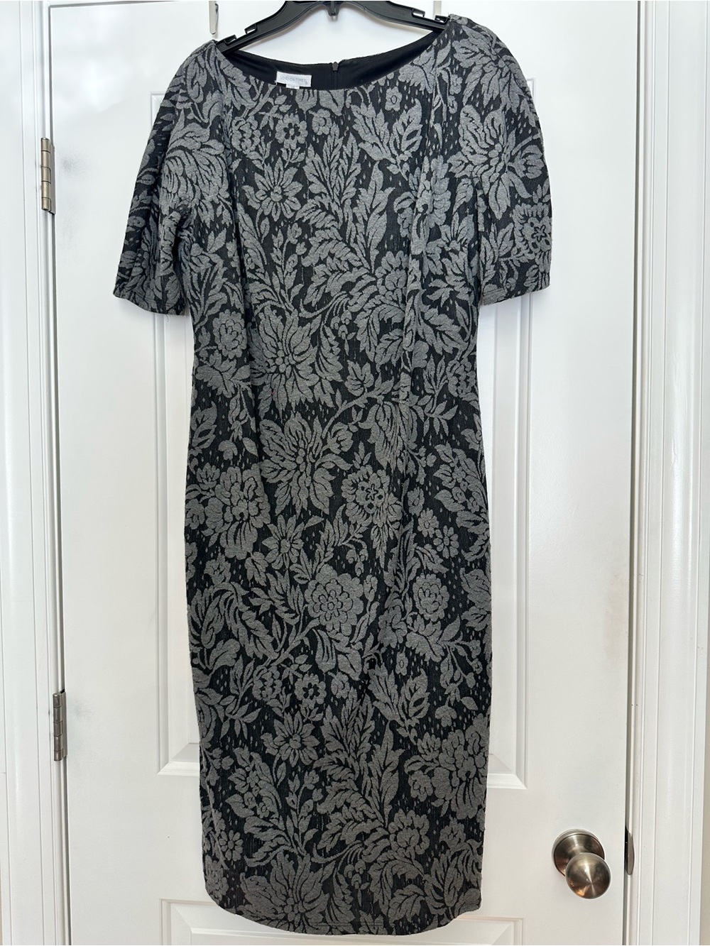 London Times Black and Gray Floral Midi Dress